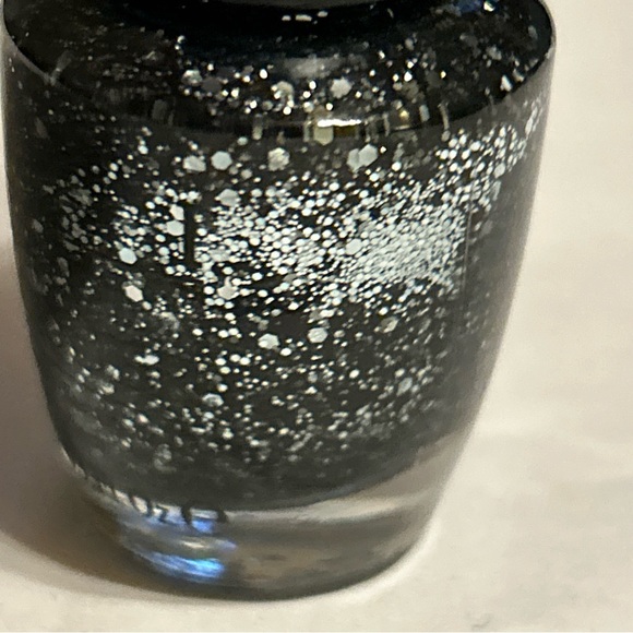 Bundle and save especially the smaller stuff such as nail polish, lipsticks etc. - Picture 13 of 16